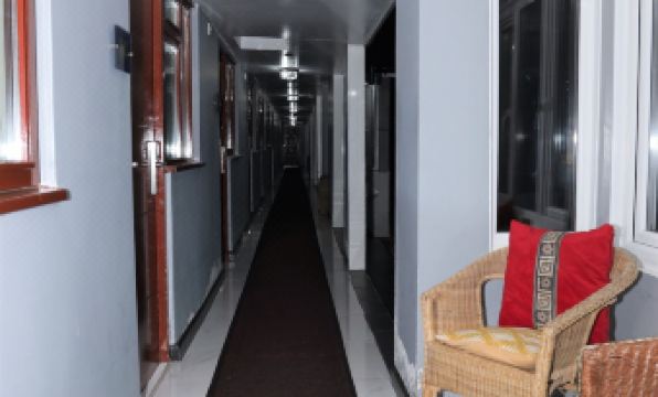 4 Sisters Inn - Housity