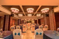 Coral Isle Hotels in Ernakulam