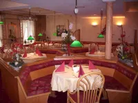 Gasthof Und Landhotel Zur Ausspanne Hotel di Wilsdruff