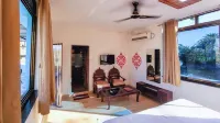 Rudraksh inn