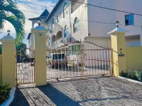 Spring Palm Estate Hotels in Tower Isle