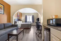 Quality Inn & Suites Wichita Falls I-44 Hotels in Burkburnett