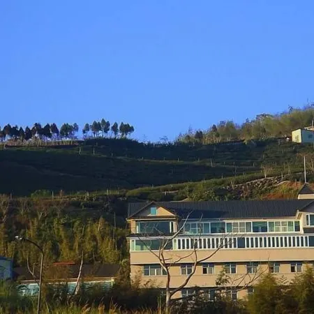 Cloud Residents Tea Places Отели рядом с достопримечательностью «Храм Tsu Yun»