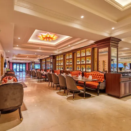 Mayfair Lake Resort