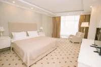 Burgaz Izer Hotel - Pools