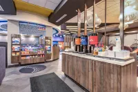 Tru by Hilton the Colony Dallas - breakfast