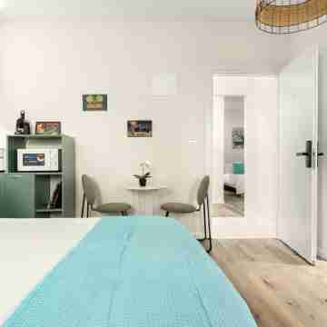 Netanya Beach & Pool Elegant Studio Rooms