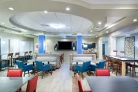 Holiday Inn Express & Suites Lakeland South