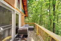 Wooded Retreat w/ Decks & Views in Beech Mountain! - 3-Star
