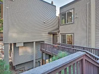 2 Mi to Heavenly Mountain: Tahoe Retreat w/ Views Hotels in Stateline