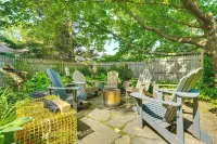 Charming Cottage w/ Patio, Walk to Boothbay Harbor - parking