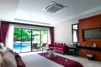 Horizon Karon Beach Resort & Spa