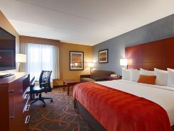 Best Western Plus Fresno Airport Hotel