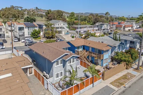 Walk to Trestles Beach Shared YardFirepit El Camino Surfhouse A by AvantStay