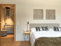 "Seven" – Premium Apartments Seekirchen, Modern 2-Bedroom Apartment with Balcony Hotels in Seekirchen Markt