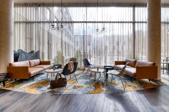 이비스 스타일 코부르크