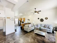 Perfect for Relaxation and Privacy - Spacious Tranquil Haven