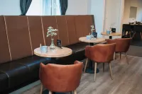 Alpenglühen Smart Hotel Hotel di Puchheim