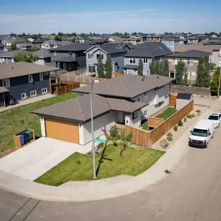 Quiet Executive 2-Bed, 2-Bath Upper Suite | Private Entry | Ideal Longer Stays