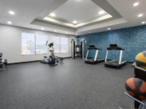 La Quinta Inn & Suites by Wyndham Muskogee Hotels in Muskogee