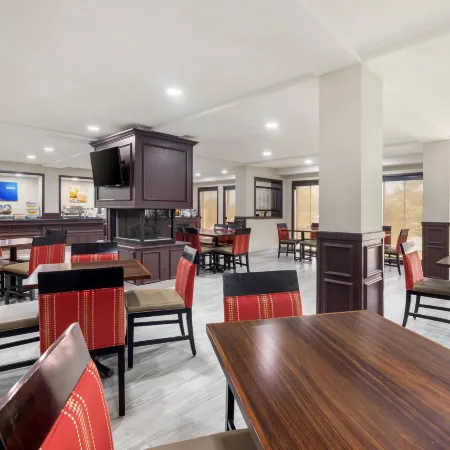 Comfort Inn Bourbonnais Near I-57