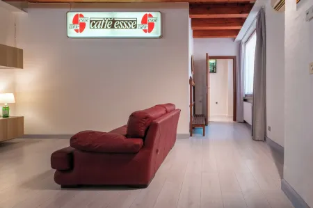 Residenza Ariosto Depandance by Studio Vita Отели рядом с достопримечательностью «Болонский университет»