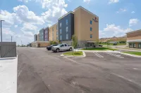Candlewood Suites DETROIT - AUBURN HILLS by IHG - parking