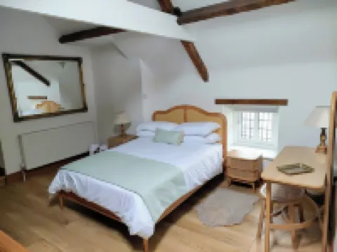 Beudy Ger Y Mor, PorthcawlA two bedroom annexe attached to a charming farmhouse Hotels in 