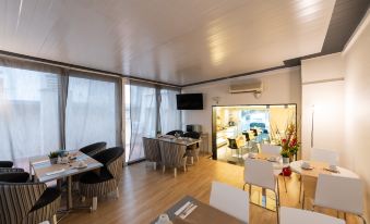 Atenea Rekord Suites