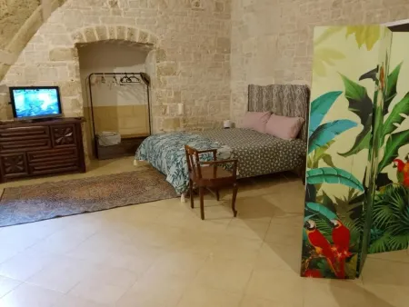 In the very center of Bitonto, pets allowed, historic apartment
