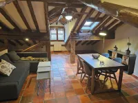 Coquettish and spacious attic, with more than 70 meters, very luminous.