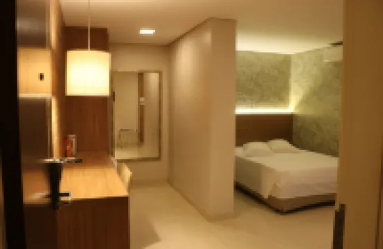 公園因達亞飯店