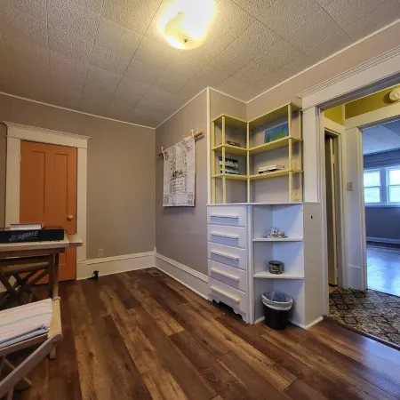 Charming 3BR/2BA Near Downtown – Book 2+ Nights, Get a Free Gift Card!
