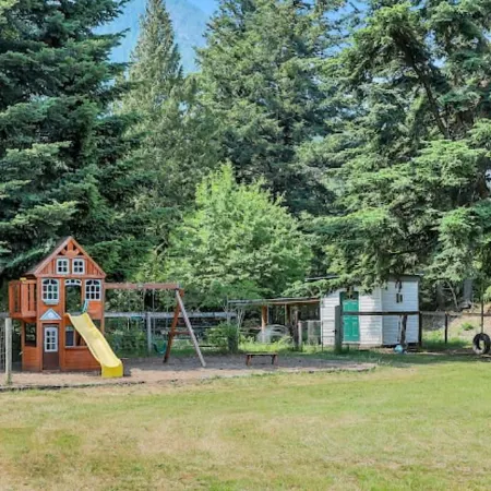 Hopes Hidden Gem, Two Bedroom Cozy House.