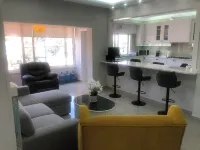 New condo in the royals Hills area Family, friendly, quiet neighborhood