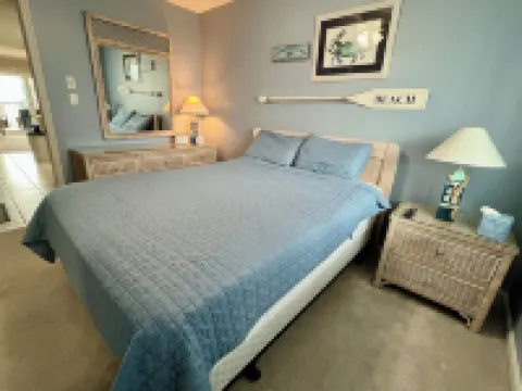 Escape to Elegance: Heron Harbor Condo, Your Bayside Retreat