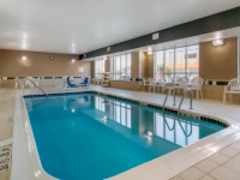 Comfort Inn & Suites Marion I-57 Hotels in Marion