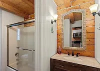 Cozy 2-loft cabin in enchanting Biglake with WiFi, and lake access close by Hotels in Big Lake