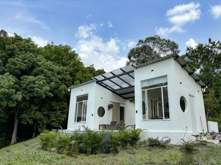 3 Espacios Independientes, Piscina, Cerca al Pueblo Отели в г. Вильета