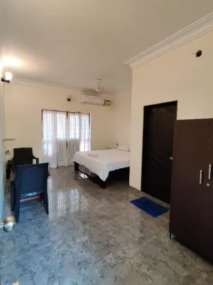 The Sun - Studio with Balcony