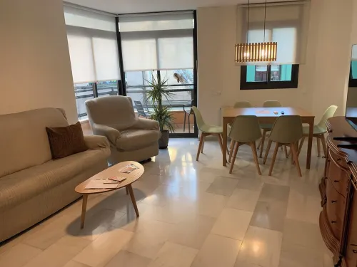 Apartamento en Zona Centrica Badalona i 400m Playa Ideal Familias o Grupo Amigos Hotels in Badalona