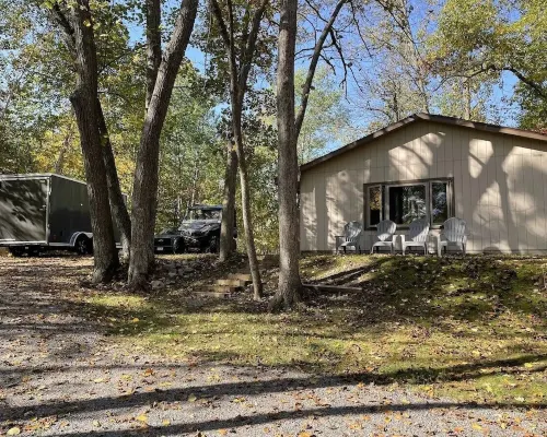 Emily Channel Cabin on the water with ATV trail access from your doorstep! Hotels in Emily