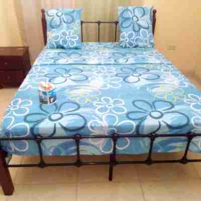 Souvenir House: 24 Elect, AC, WiFi, TV Cable, Fridge.... Rooms