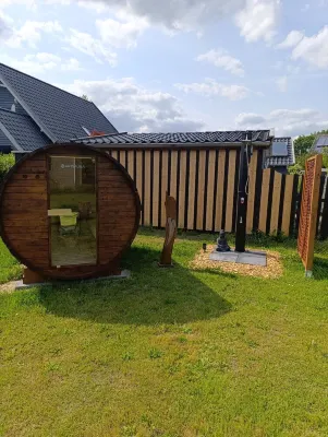 Tiny house with sauna barrel in Wendland Hotels in Luchow