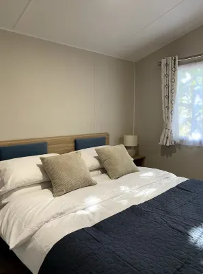 NEW Willerby 2 bedrooms caravan St. Osyth Beach 주변 호텔