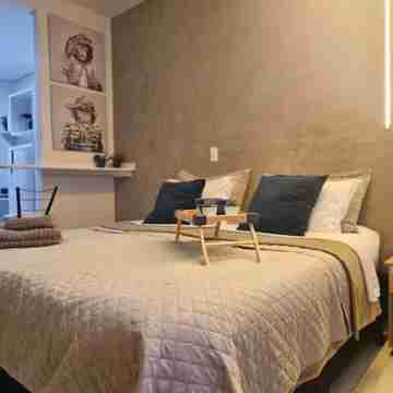 Travellar 421B Amazing Apartment! Rooms