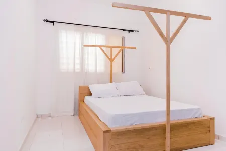 Apartment F4 Air-conditioned TOTSI near the house of ADEBAYOR