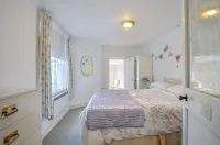 Seaview Cottage, dog friendly, Appledore