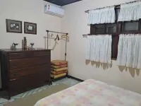 Casa Enelzi 2 Suites + 2 Quartos, 3 WCs 80 m da Praia. Garagem, Gourmet. 10 pax Hotels in Itapoa