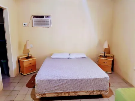 House in Praia do Coqueiro, facing the sea, close to the best tents.